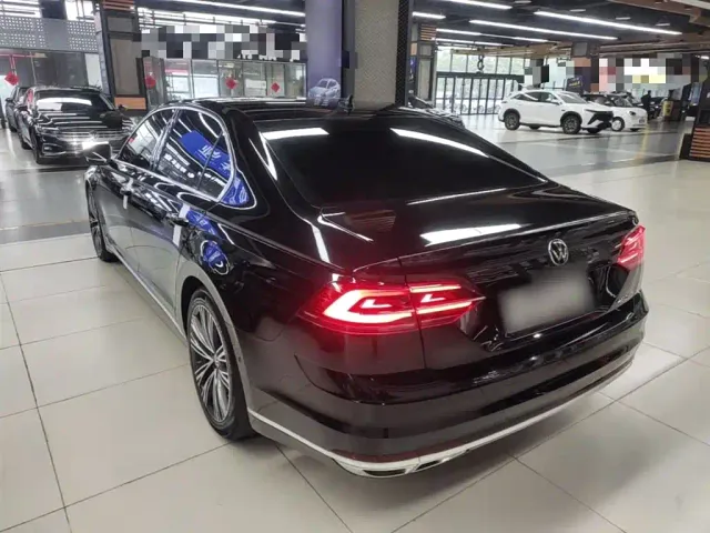 Volkswagen Phideon — Фото автомобиля 4
