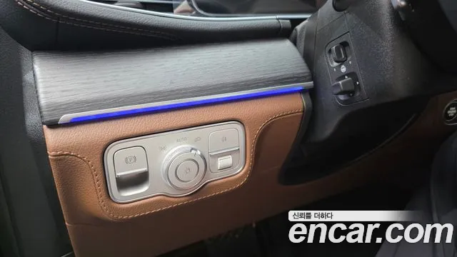 Mercedes-Benz GLE-Class — Фото автомобиля 19