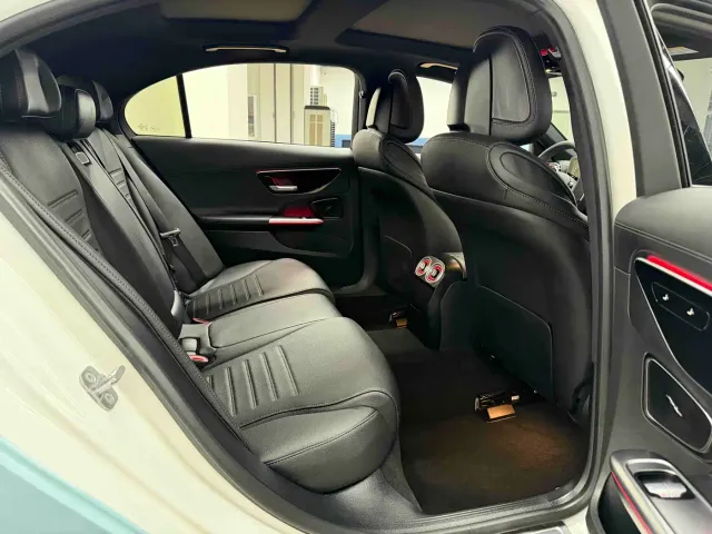 Mercedes-Benz C-Class — Фото автомобиля 22