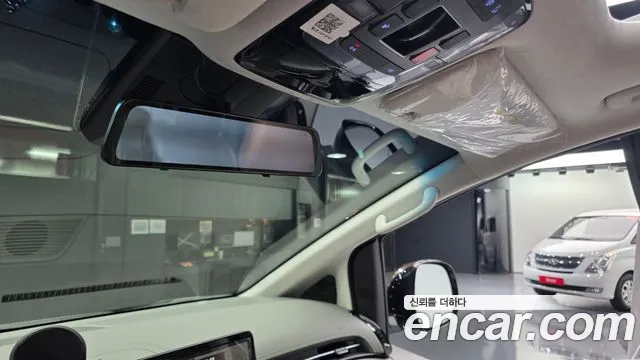 Hyundai Staria Staria 4WD Lounge 9 мест — Фото автомобиля 26