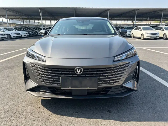 Changan Lamore — Фото автомобиля 2