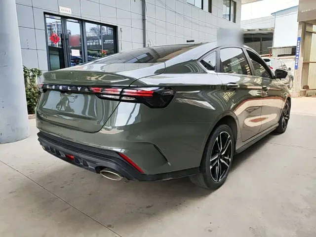 Geely Binrui — Фото автомобиля 6