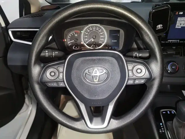 Toyota Corolla — Фото автомобиля 6