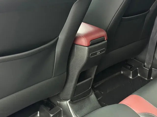 Geely Binyue — Фото автомобиля 13