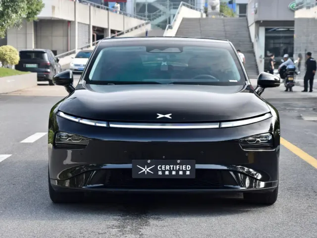 Xpeng P7 — Фото автомобиля 4