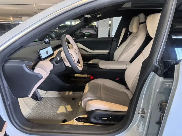 Nio ET5 Touring — Фото автомобиля 4