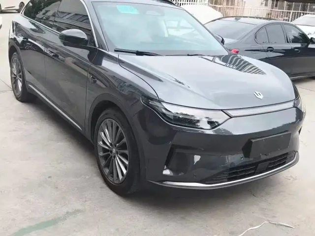 Leapmotor C11 — Фото автомобиля 3