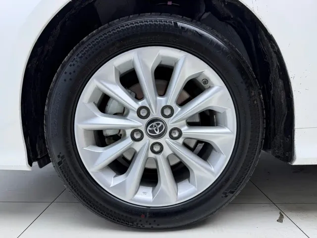Toyota Corolla — Фото автомобиля 8