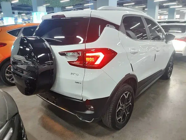 BYD Yuan Pro — Фото автомобиля 6
