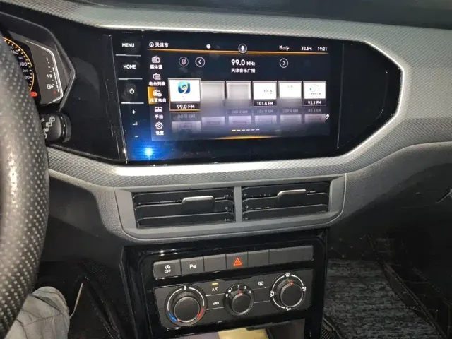 Volkswagen Tanying 2021 1.5L Automatic 30th Anniversary Edition — Фото автомобиля 5