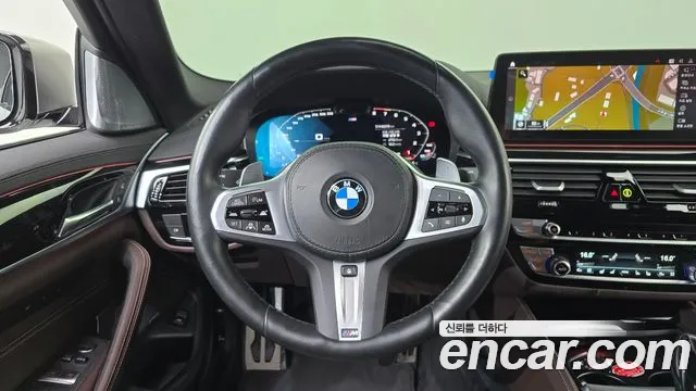 BMW 5 Series G30 — Фото автомобиля 18