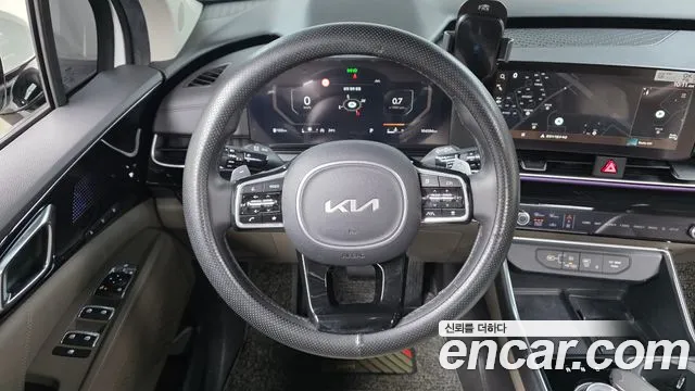 Kia Carnival Generation 4 — Фото автомобиля 19