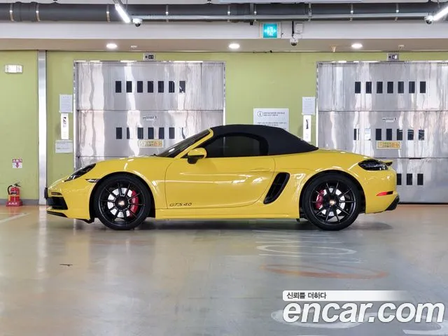 Porsche 718 — Фото автомобиля 3