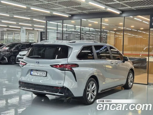 Toyota Sienna 4th Gen — Фото автомобиля 2