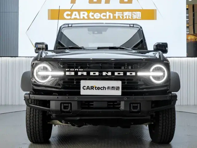 Фотография автомобиля — Ford Bronco