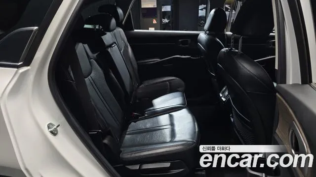 Kia Sorento Sorento 4-е поколение Дизель 2.2 2WD — Фото автомобиля 5