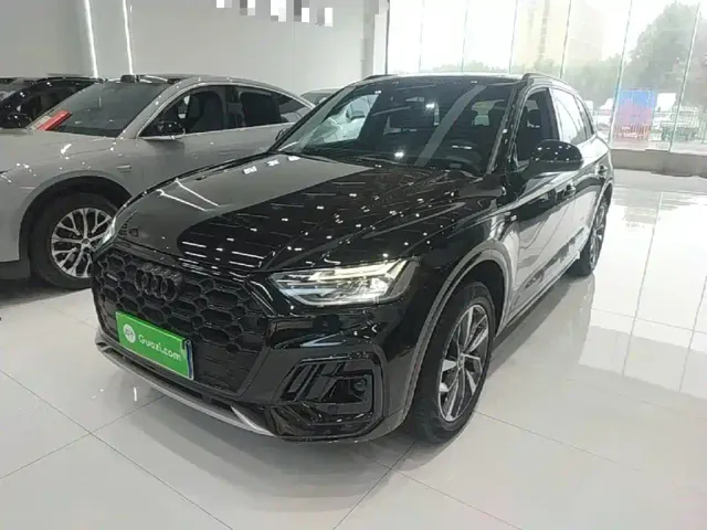 Фотография автомобиля — Audi Q5L