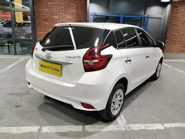 Toyota Vios FS — Фото автомобиля 4