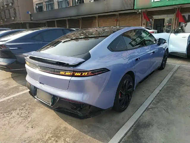 Dongfeng eπ 007 — Фото автомобиля 6