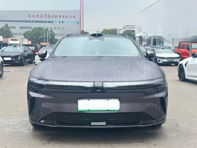 Zeekr 007 GT — Фото автомобиля 2