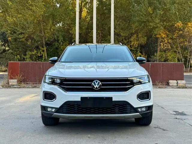 Volkswagen T-Roc — Фото автомобиля 2