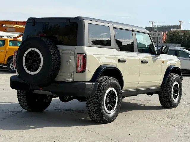 Ford Ford Bronco 2024 2.3T Badlands — Фото автомобиля 9