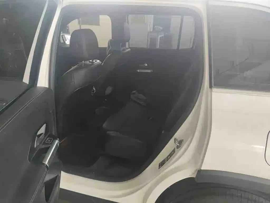 Mercedes-Benz Mercedes-Benz GLB 2022 Facelift GLB 200 Fashion Style — Фото автомобиля 19