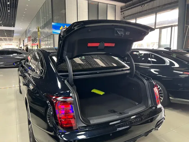 Hongqi H9 — Фото автомобиля 16