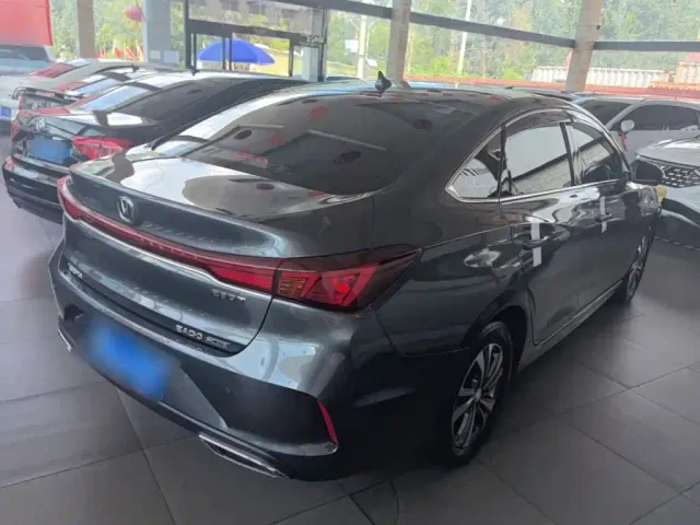 Changan Eado — Фото автомобиля 6