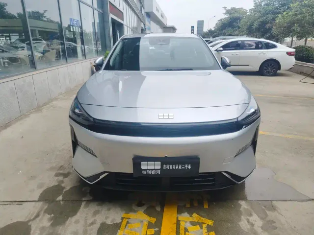 Geely Galaxy L6 — Фото автомобиля 2