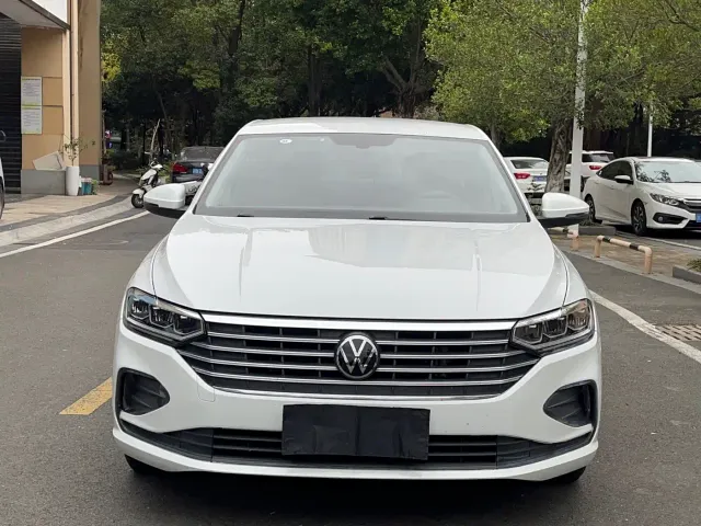 Volkswagen Lavida — Фото автомобиля 2