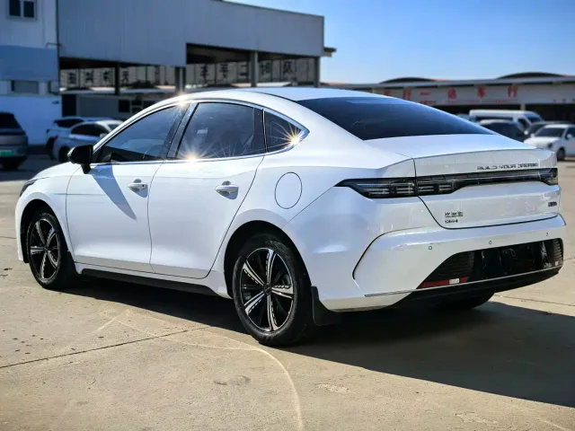 BYD Destroyer 05 — Фото автомобиля 6