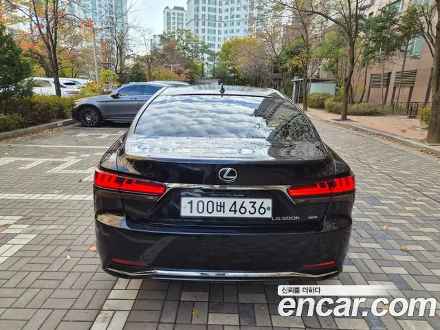 Lexus LS LS500h 5th Gen — Фото автомобиля 4
