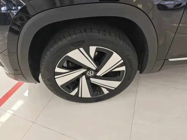 Volkswagen Teramont — Фото автомобиля 21