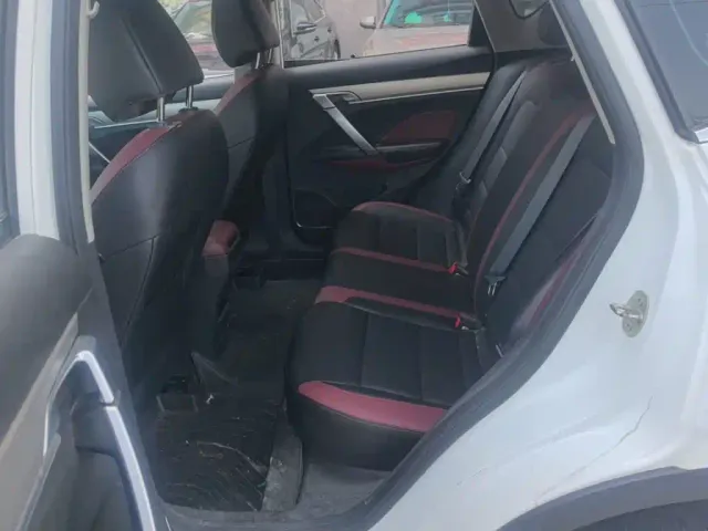Geely Binyue — Фото автомобиля 12