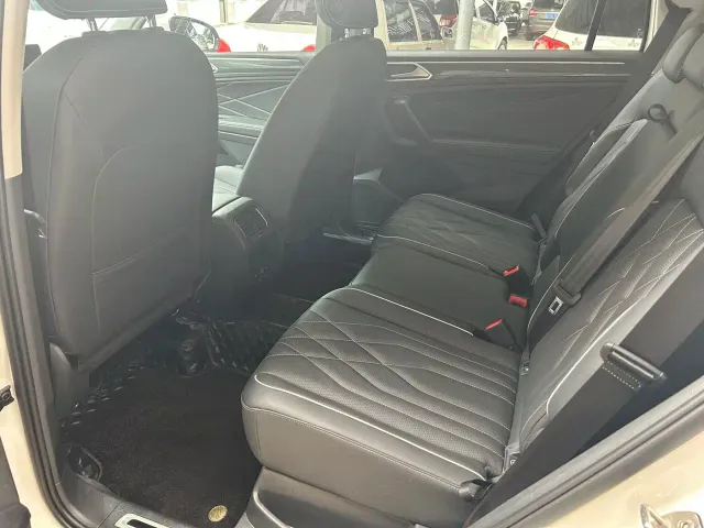 Volkswagen Tiguan L — Фото автомобиля 5