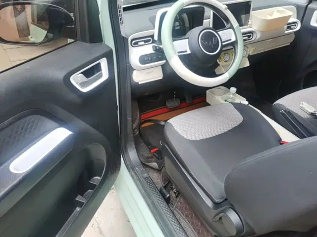 Wuling Hongguang Mini EV — Фото автомобиля 15