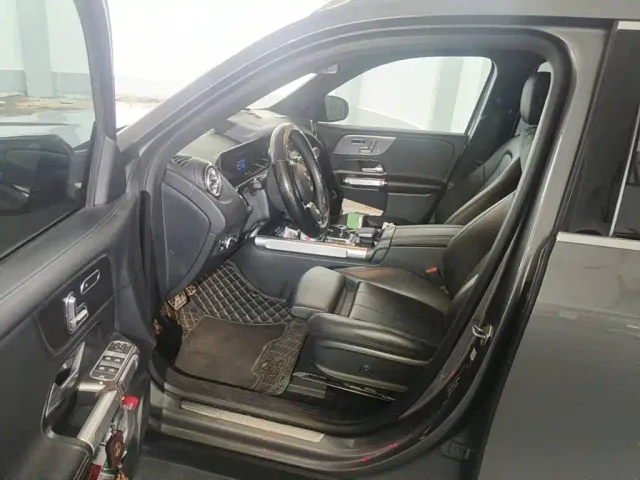 Mercedes-Benz EQB — Фото автомобиля 8
