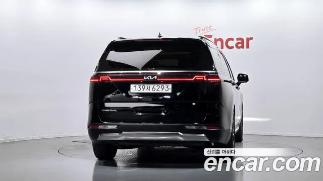 Kia Canival Carnival 4 поколение Бензин 7 мест Signature — Фото автомобиля 4