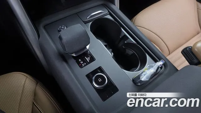 Land Rover Discovery — Фото автомобиля 12