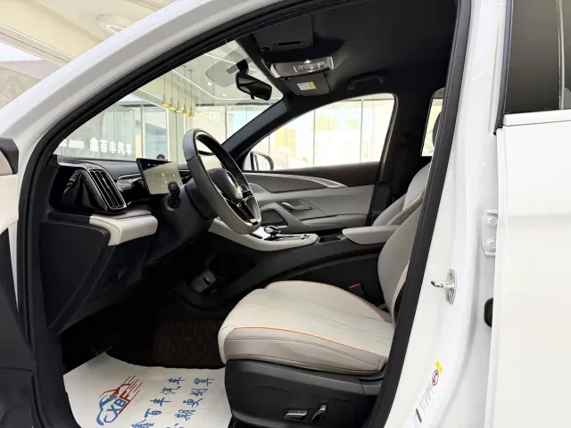 BYD Song Pro — Фото автомобиля 4