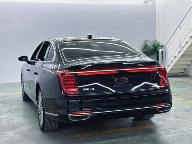 Hongqi H9 — Фото автомобиля 23