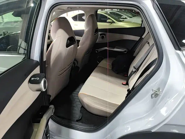 BYD Yuan PLUS — Фото автомобиля 16