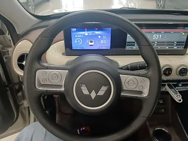 Wuling Bingo — Фото автомобиля 10