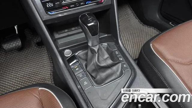 Volkswagen Tiguan — Фото автомобиля 9
