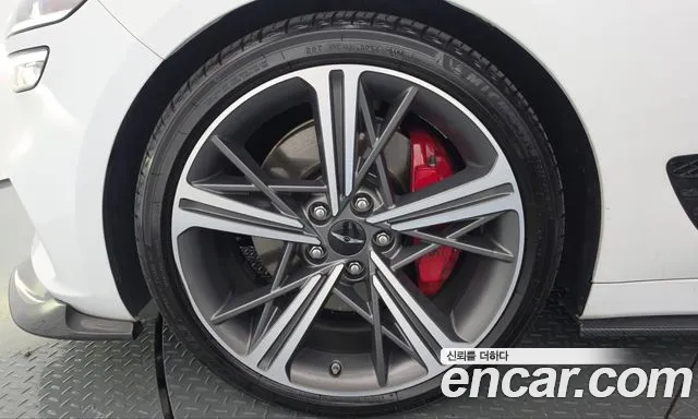 Genesis G70 New — Фото автомобиля 5