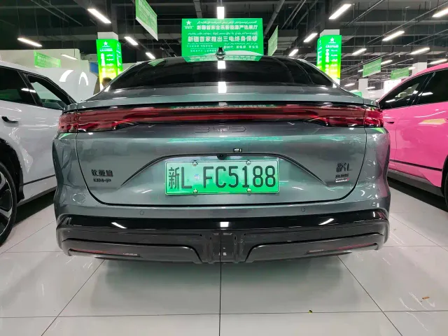 BYD Han L — Фото автомобиля 8