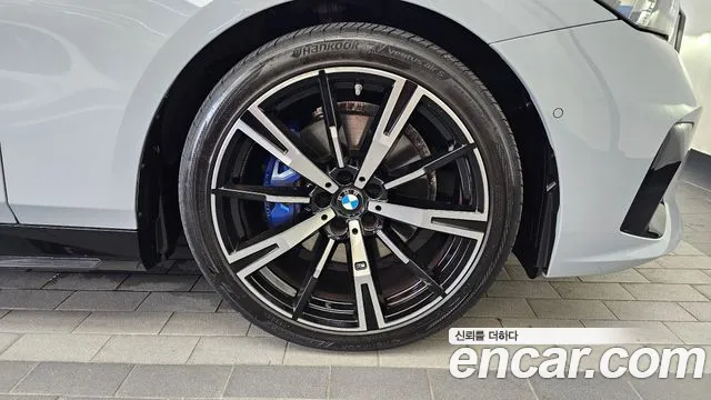 BMW 5 Series G60 — Фото автомобиля 21