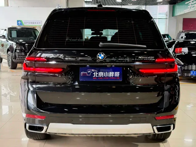 BMW X7 — Фото автомобиля 15