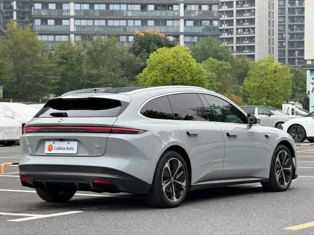 Nio ET5 Touring — Фото автомобиля 4
